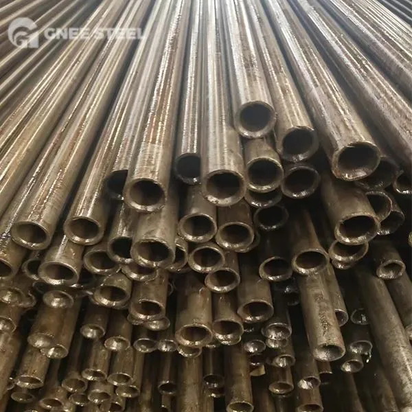 15S10 Mierne oceľové potrubia a trubice