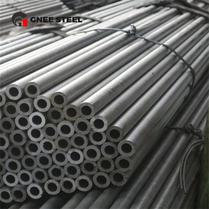 Bezšvíkové rúry z uhlíkovej ocele DIN 1630