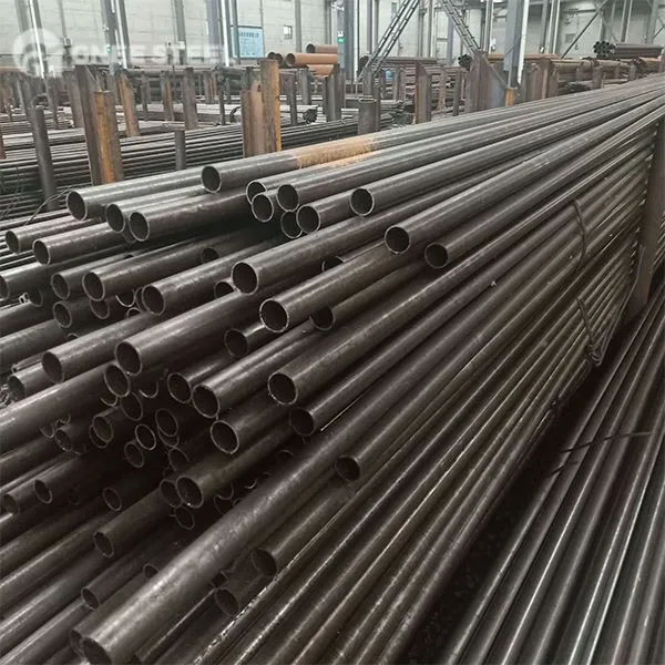 E215 bezšvové presné trubice