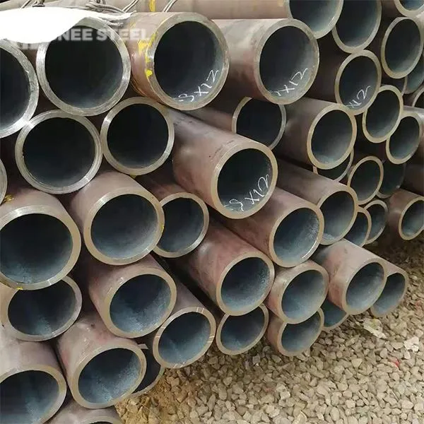 E315 Mierne oceľové potrubia a trubice